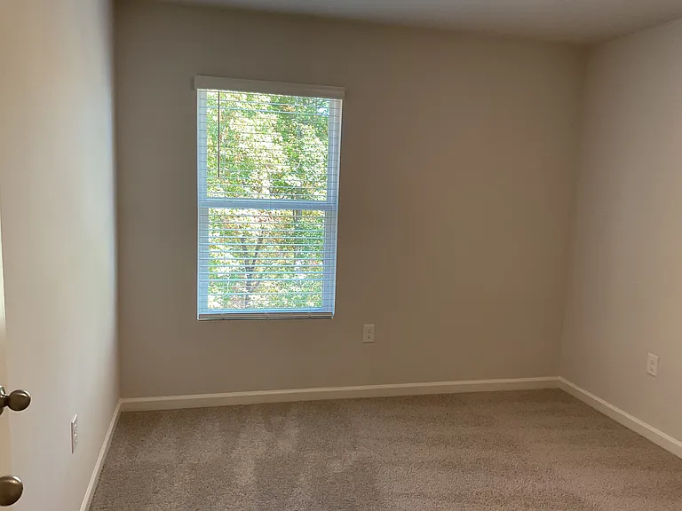 487 Stoneybrook Dr — Photo 38