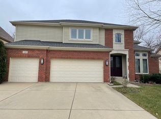 1109 Old Barn Rd, Buffalo Grove, IL 60089