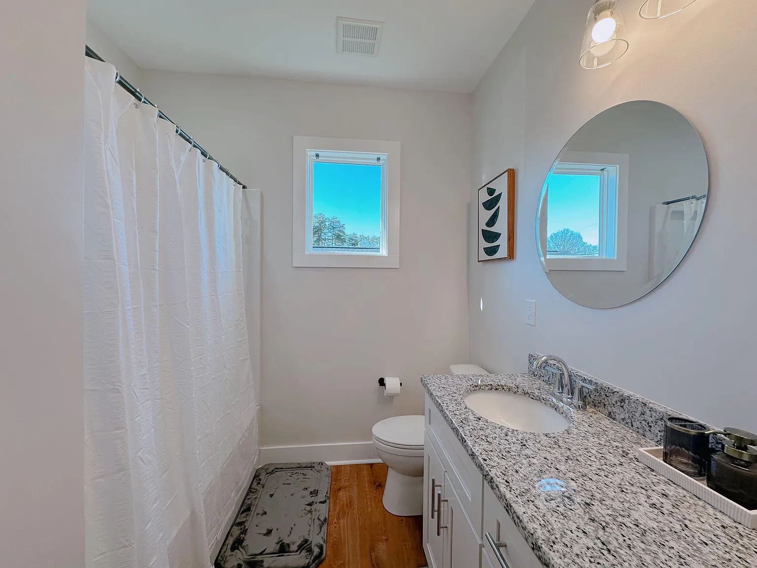 4 bed, 2.5 bath, 1850 sqft, $1,139 — Photo 4