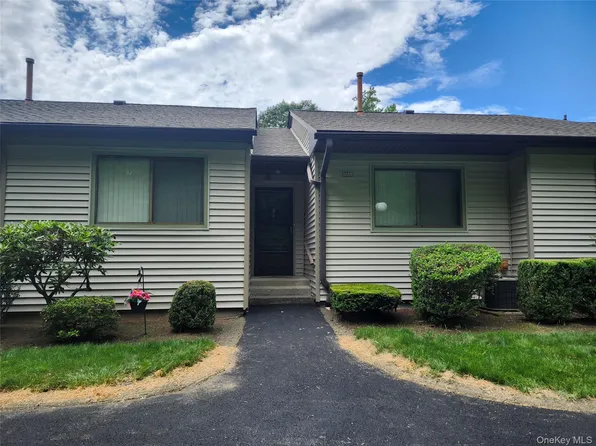 108 Village Road #B, Jefferson Valley, NY 10598