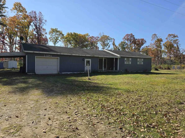 11841 W 8th Pt, Lake, MI 48632