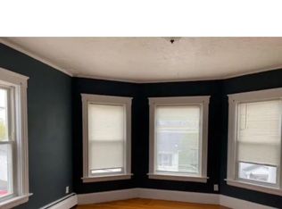 39 Acushnet Ave FLOOR 2, Springfield, MA 01105