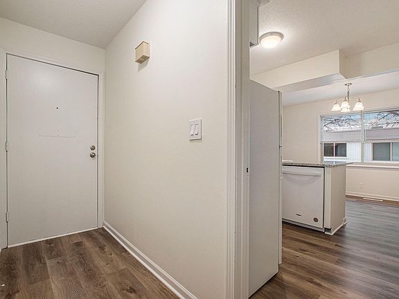 2nd image of 8835 Glenwood St APT 5