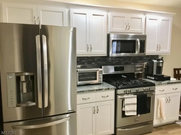 816 Buckland Ct #816, Denville, NJ 07834