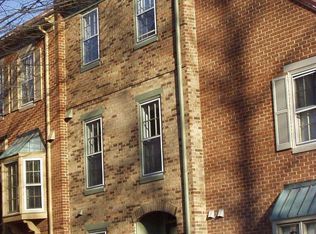 6708 Lee Hwy #19, Arlington, VA 22205