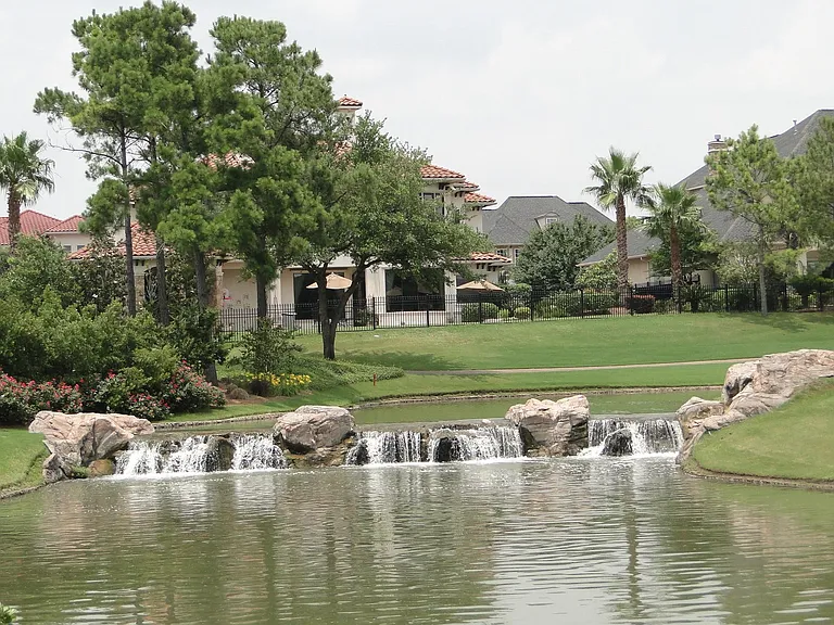 11826 Legend Manor Dr — Photo 43