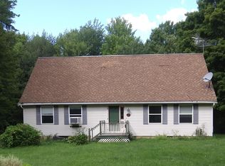 79 Old Siek Rd, Troy, NY 12180