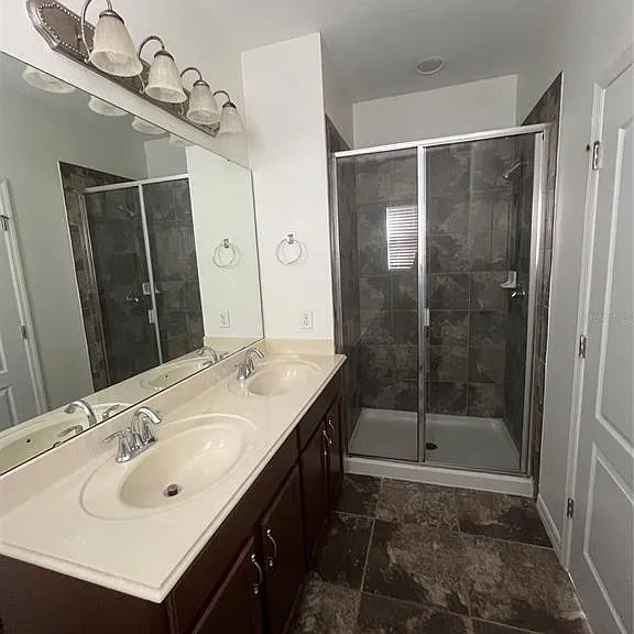 7609 Sutherton Ln — Photo 11