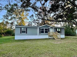 10498 White Rd, Denham Springs, LA 70726