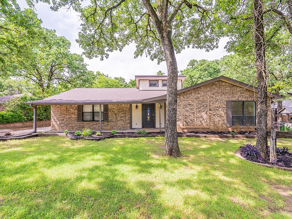 1st image of 7109 Post Oak Dr