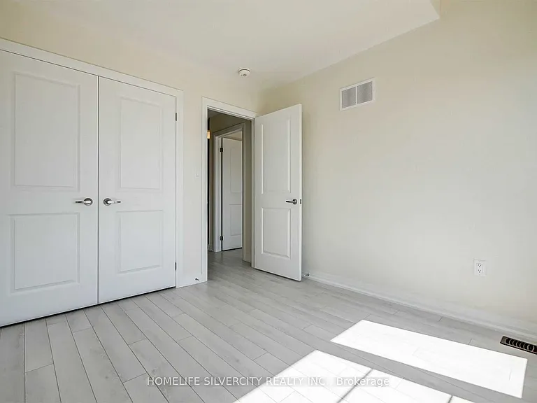 53 Ravenbury St — Photo 33