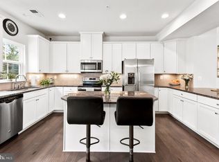 8282 Hickory Hollow Dr, Glen Burnie, MD
