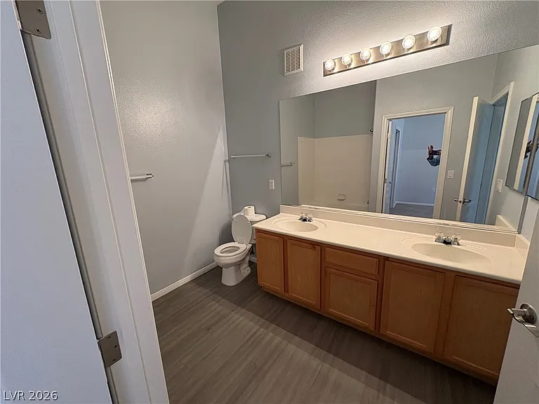 2305 W Horizon Ridge Pkwy #1324 — Photo 8