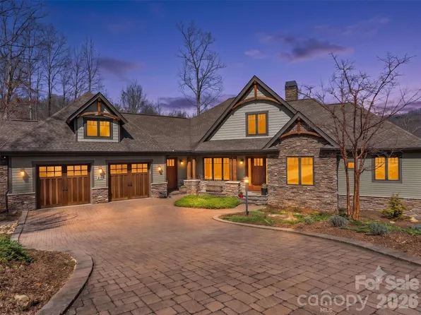 276 Stone Valley Way, Hendersonville, NC 28792