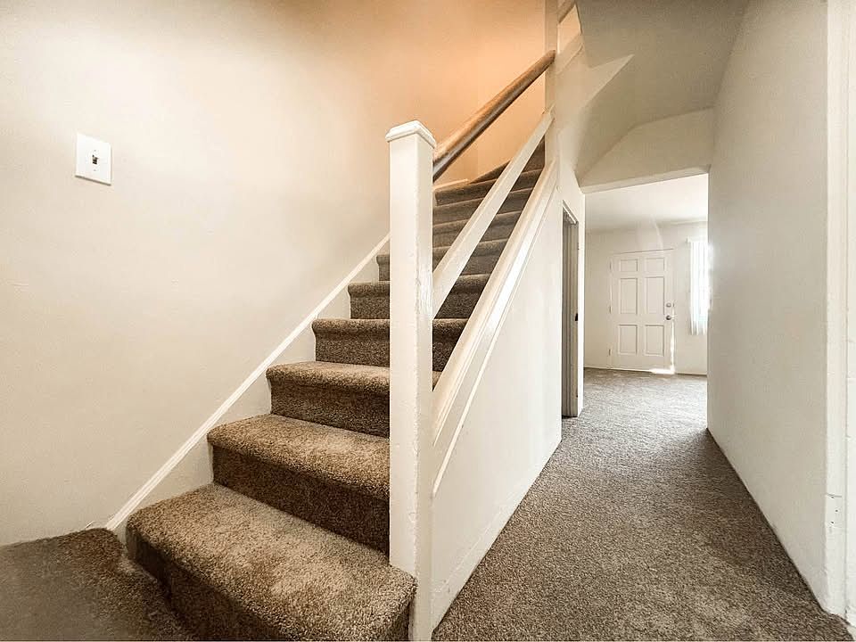 1st image of 6537 Kelly St