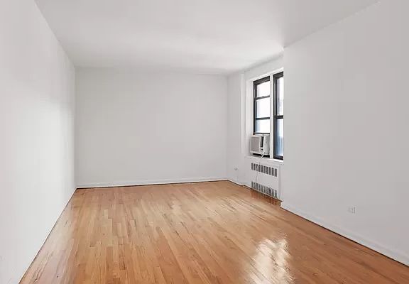 2nd image of 9040 Fort Hamilton Pkwy APT 5E