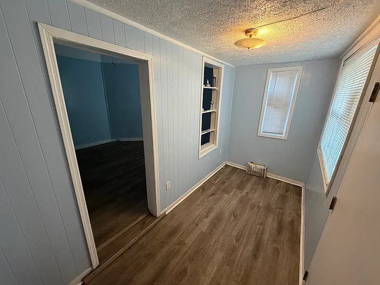 1222 Fairfax St — Photo 5