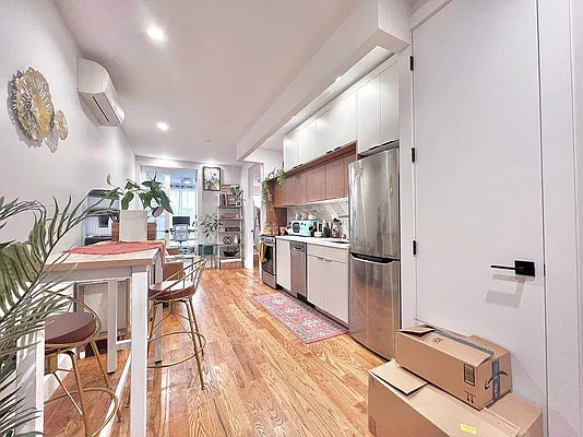 Rented by Doorway NYC, LLC | media 17