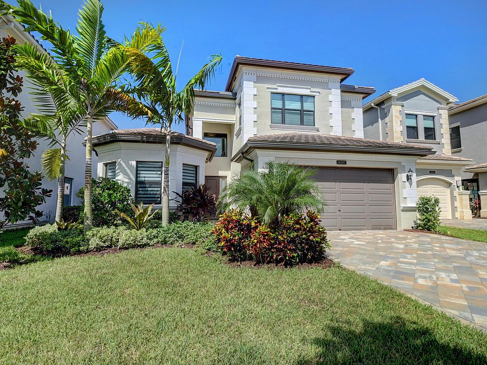 1st image of 16382 Cabernet Dr