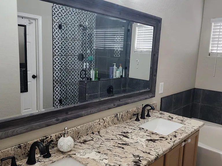 743 W Oxford Ln — Photo 23