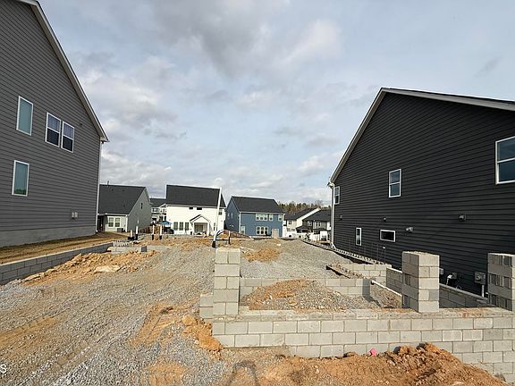 2nd image of 357 Murray Grey Ln