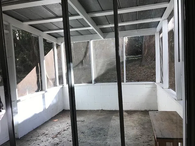 Screened Patio 215A