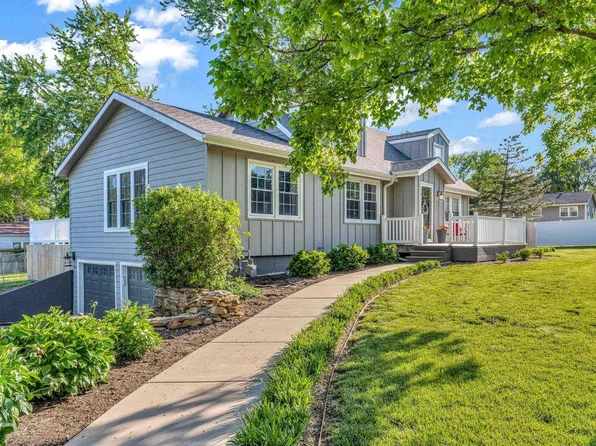 4001 NW Beecher Rd, Topeka, KS 66618