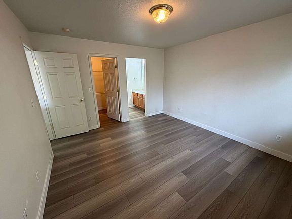 5th image of 2266 Sapphire Ridge Way