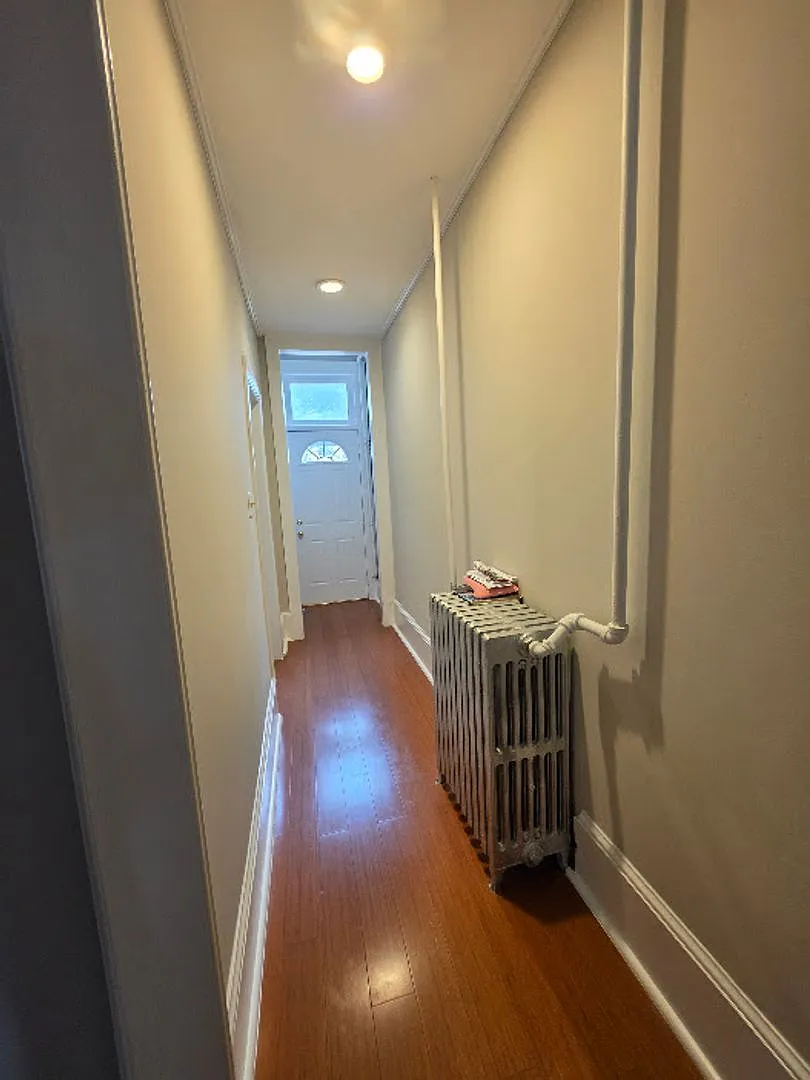 239 K ST NE — Photo 2