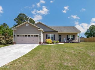 382 Bannermans Mill Rd, Richlands, NC 28574