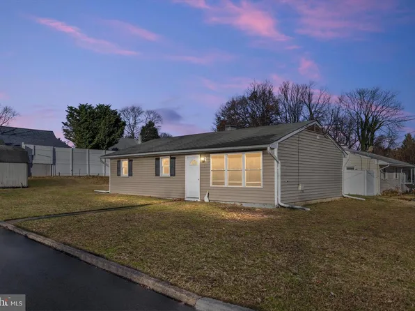 2 Woods Ave, Glen Burnie, MD 21061