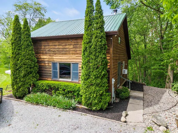 11747 E 415 N, Kendallville, IN 46755