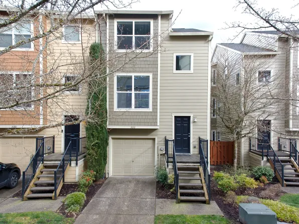 2072 NE Sheffield Ave, Hillsboro, OR 97006