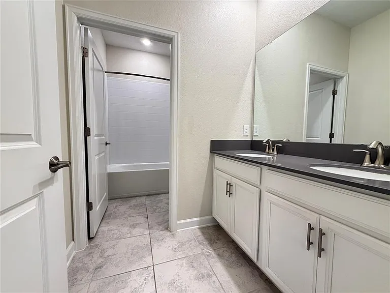 4921 Lotta Ct — Photo 23