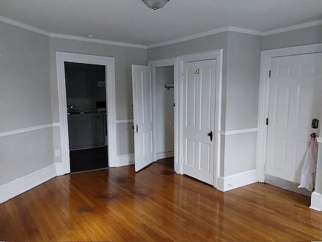 413 S Queen St #6 — Photo 8
