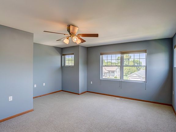4th image of 1825 Cedarbrook Ln Unit 6