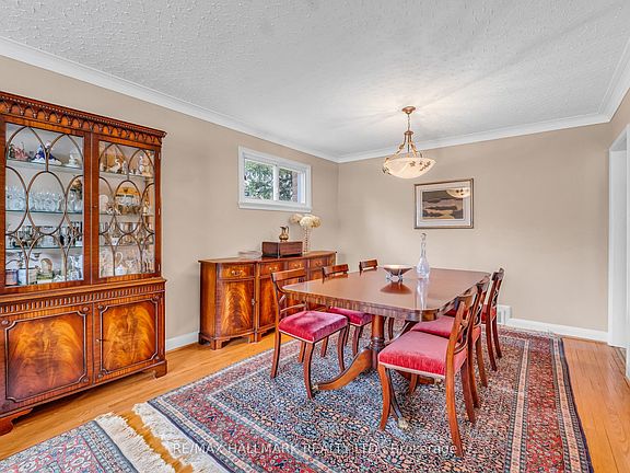 9th image of 249 Park Home Ave