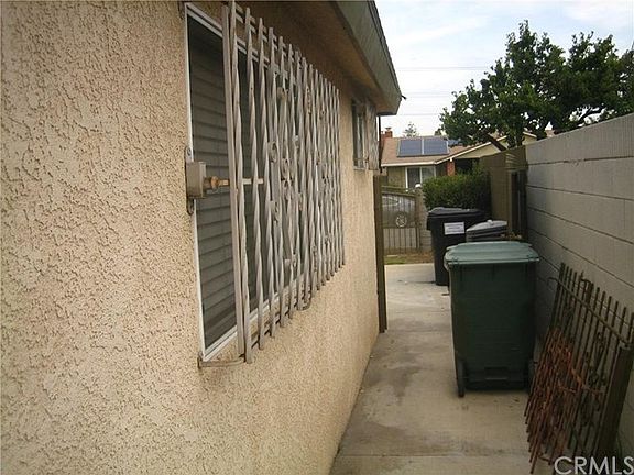 4th image of 14002 Cadmus Ave