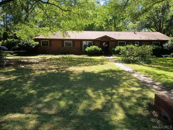 2725 Lakeview Ct, Millbrook, AL 36054