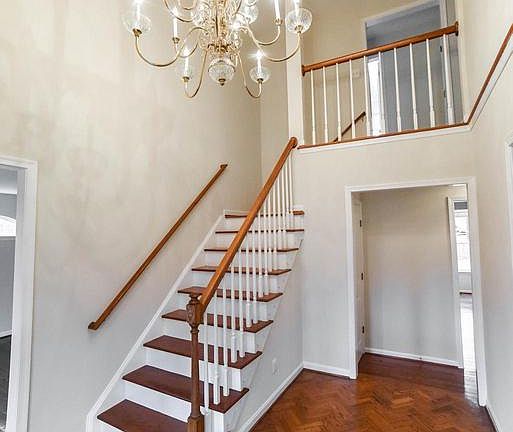 4th image of 39861 Cathy Cir