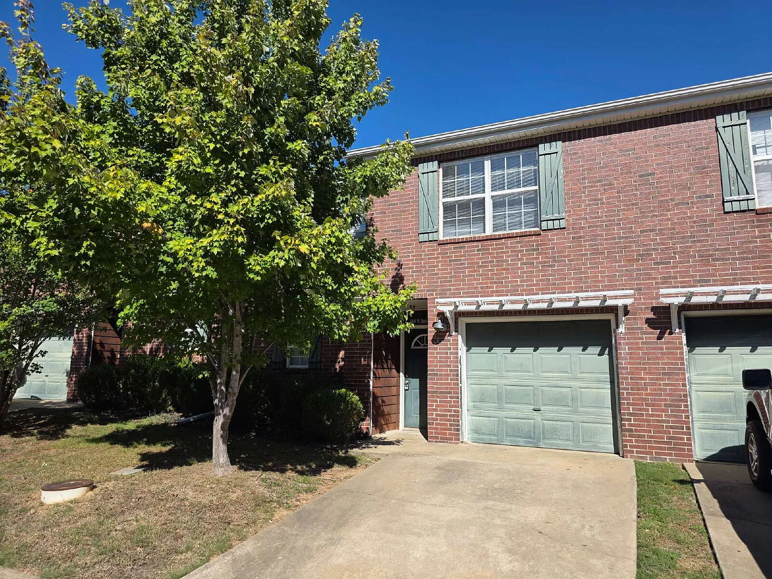 3 bed, 2.5 bath, 1528 sqft, $1,395 — Photo 1
