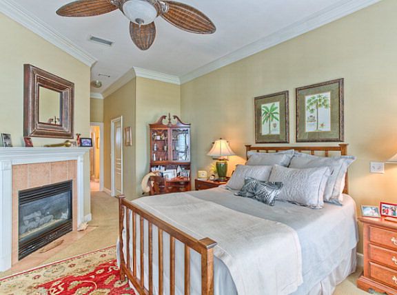 3rd image of 921 Beachview Dr
