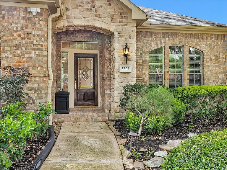 5307 Summerland Ridge Ct — Photo 2