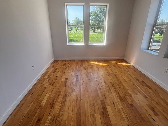 4th image of 585 Central Ave #204