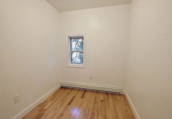 4th image of 216 3rd Ave APT 3W