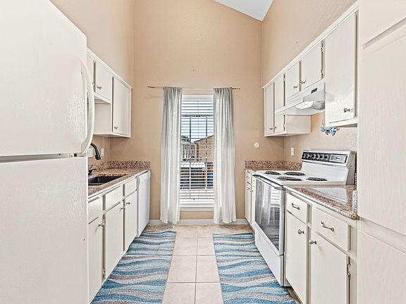 2nd image of 9809 Richmond Ave Unit E8