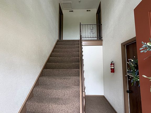 2nd image of 309 W Church St APT B