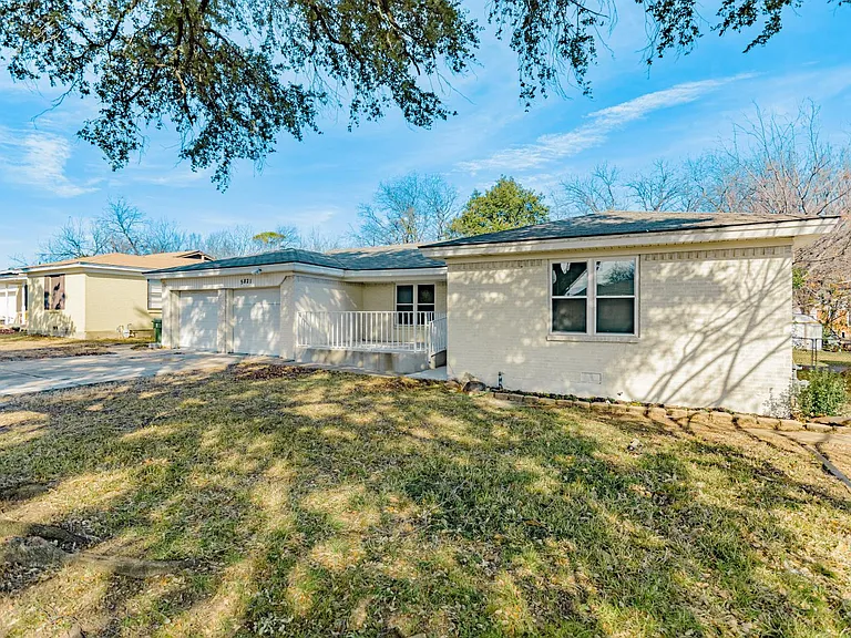 5821 Circular Dr — Photo 17