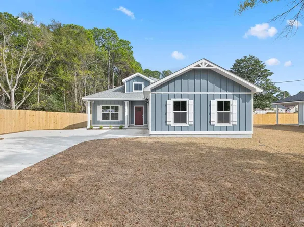 2404 Andorra St, Navarre, FL 32566