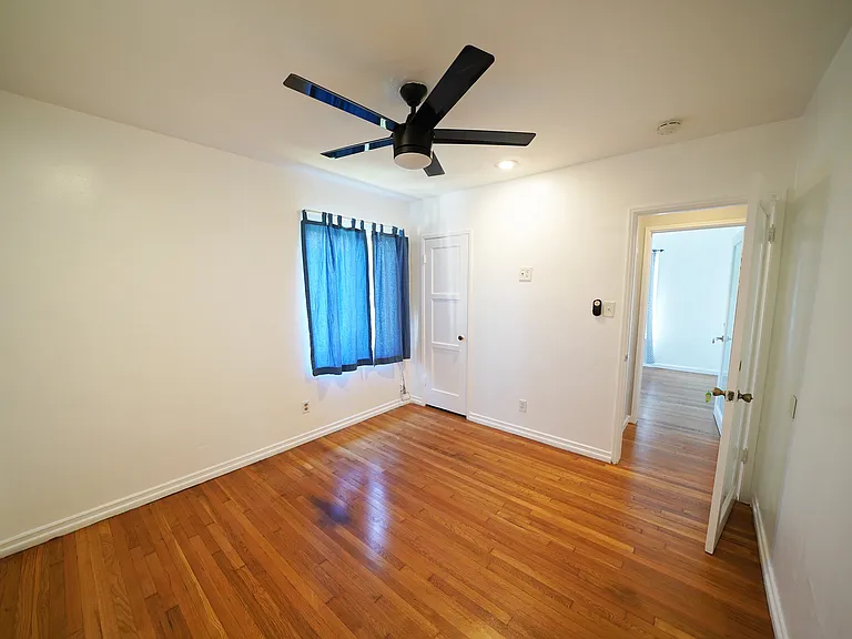 13719 S San Pedro St — Photo 13